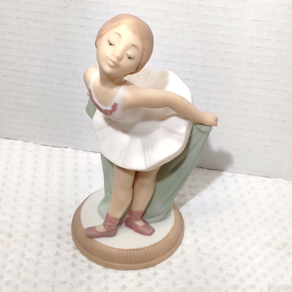 Golden Memories Little Ballerina Figurine